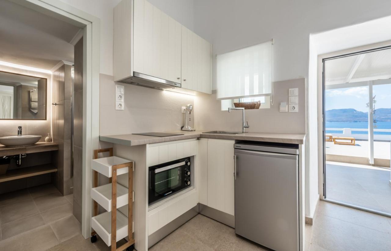 Anemi Suites Adamantas  Ngoại thất bức ảnh