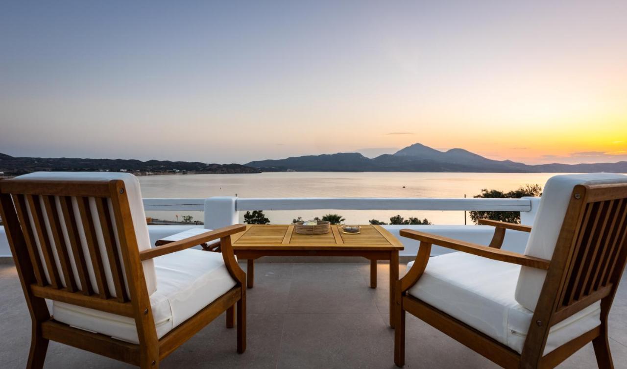 Anemi Suites Adamantas  Ngoại thất bức ảnh